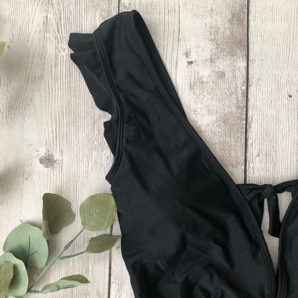 Black Deep V Cutout One Piece Swimming Suit - Picture 3 of 3